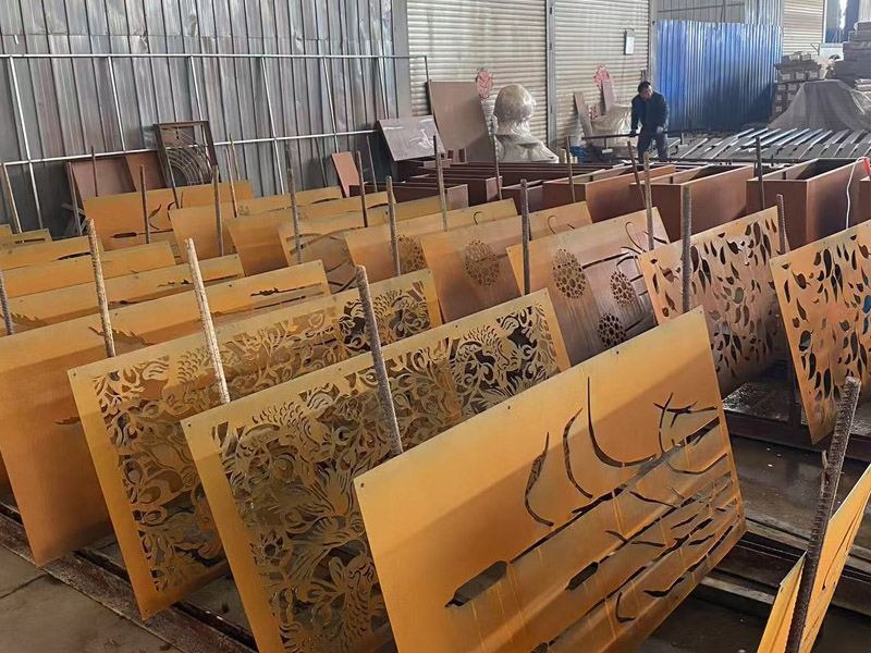 于洪红锈钢板锈处理催化方案